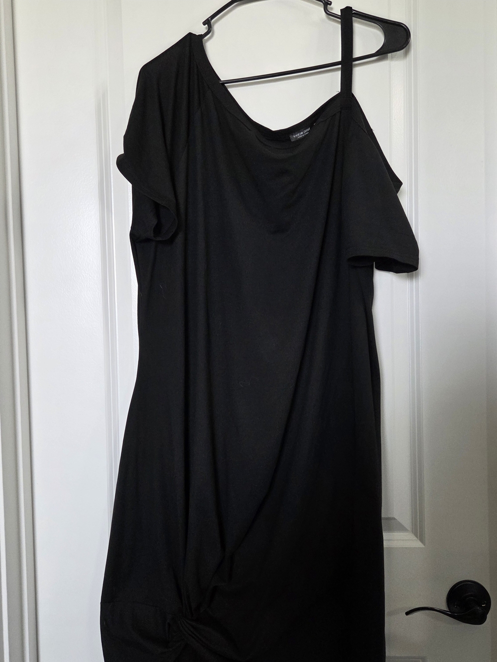 SHEIN Black One-Shoulder Knot Hem Dress